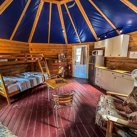 Auberge Du Vieux Moulin Sainte-Emelie ภายนอก รูปภาพ