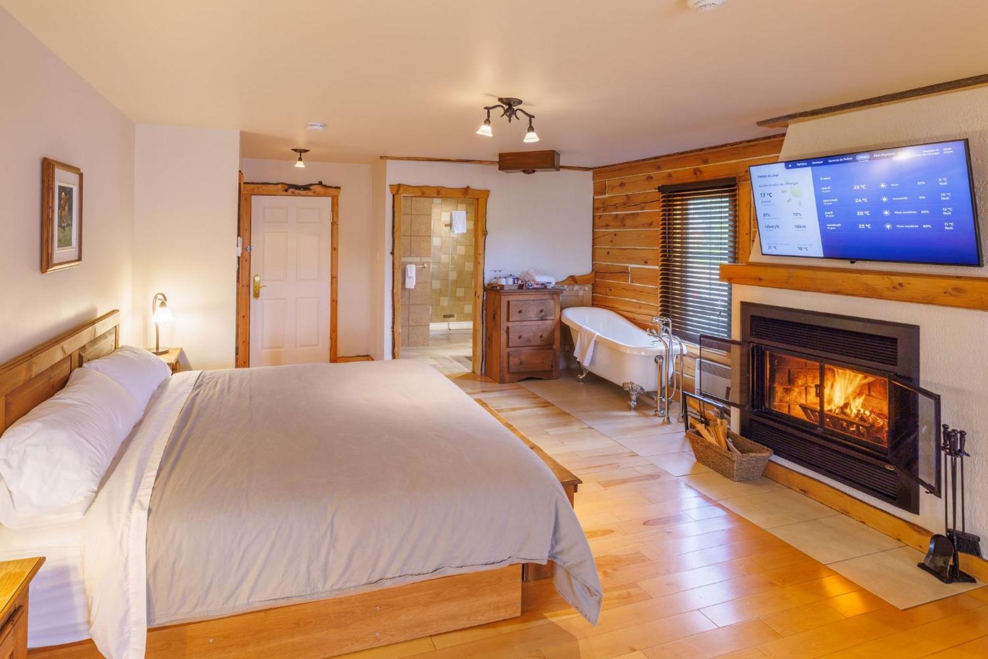 Auberge Du Vieux Moulin Sainte-Emelie ภายนอก รูปภาพ