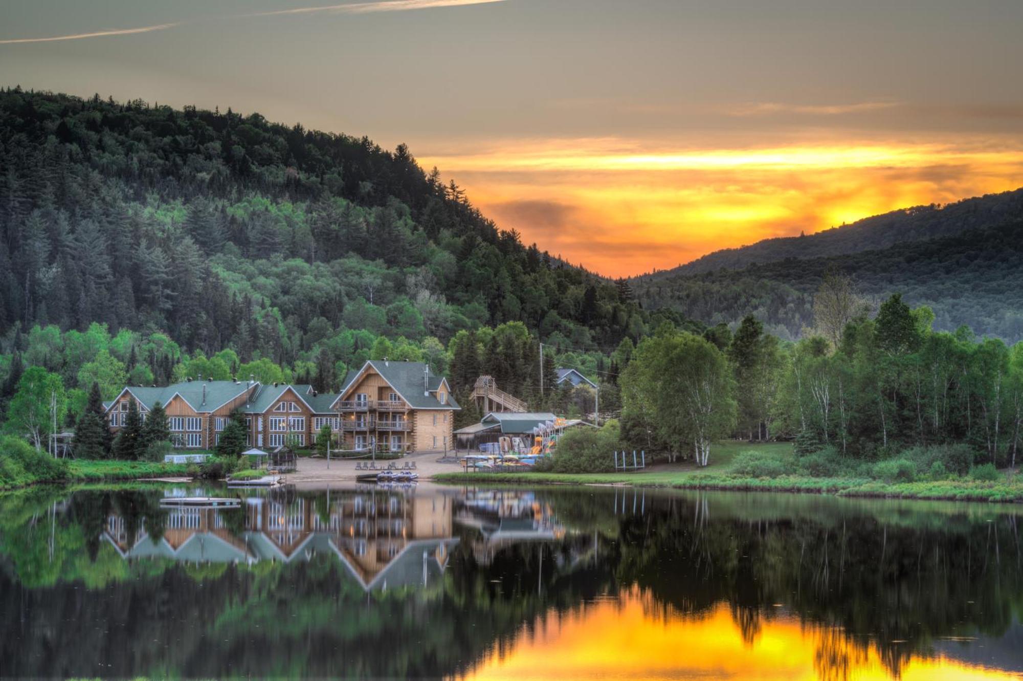 Auberge Du Vieux Moulin Sainte-Emelie ภายนอก รูปภาพ