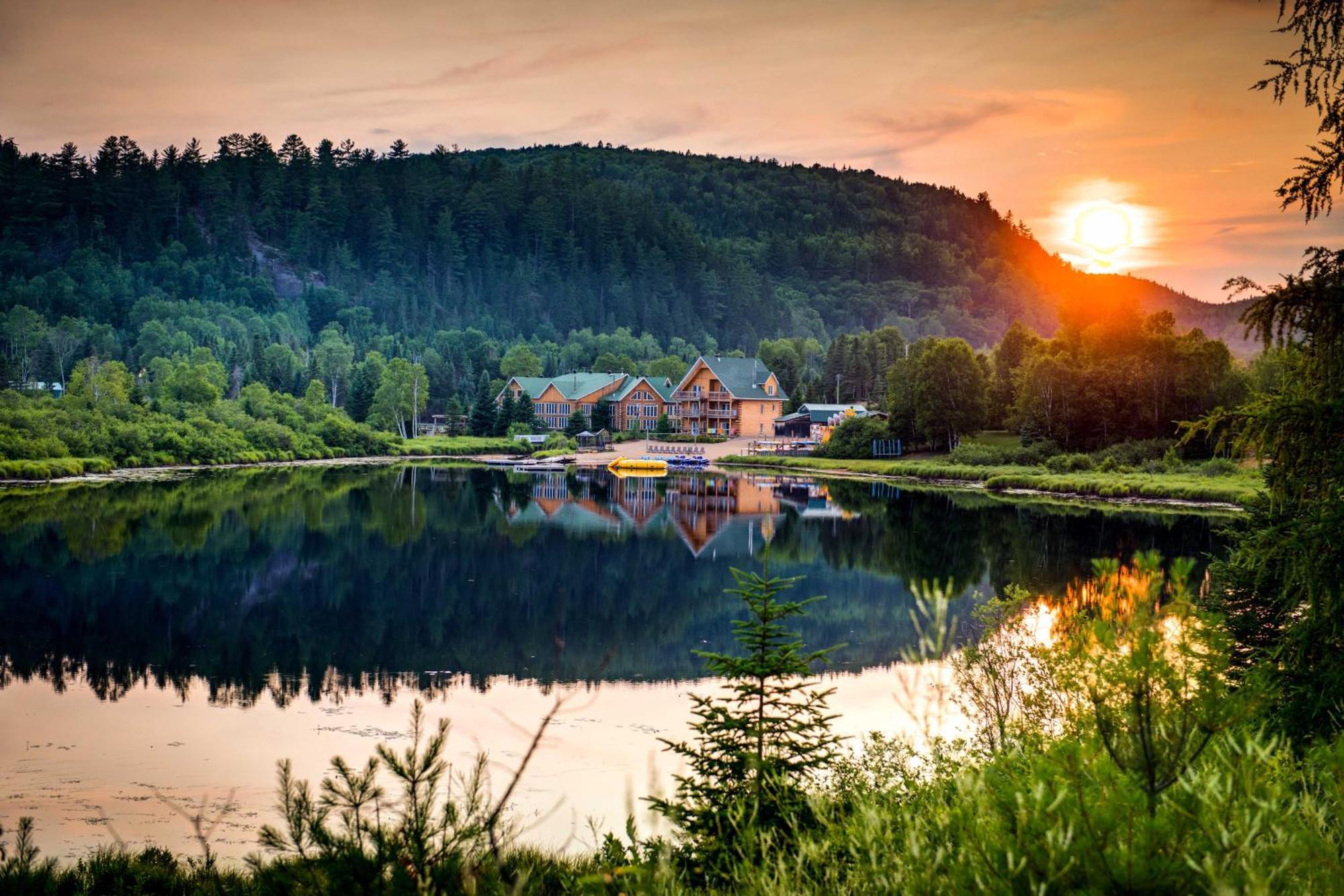 Auberge Du Vieux Moulin Sainte-Emelie ภายนอก รูปภาพ