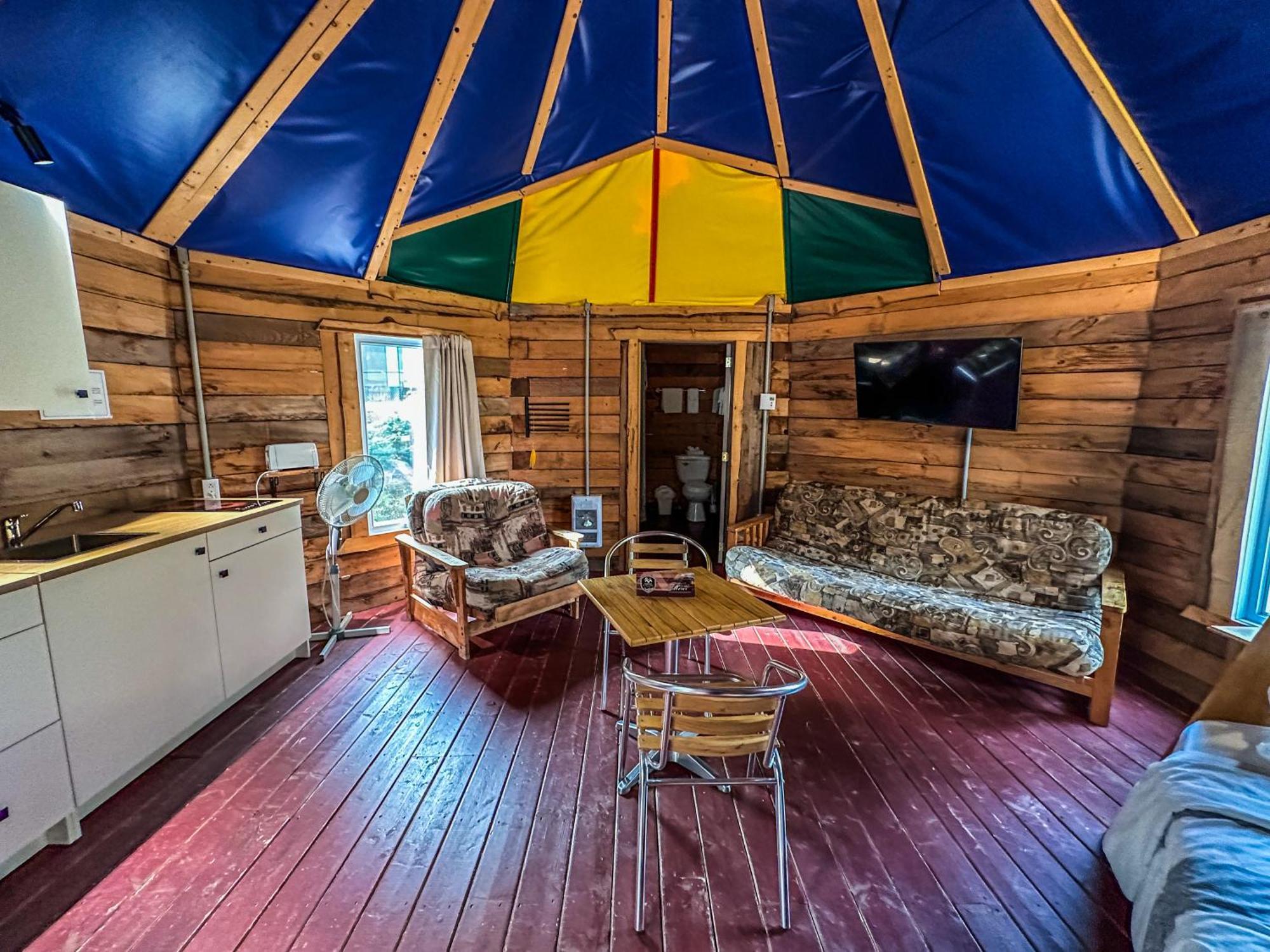 Auberge Du Vieux Moulin Sainte-Emelie ภายนอก รูปภาพ